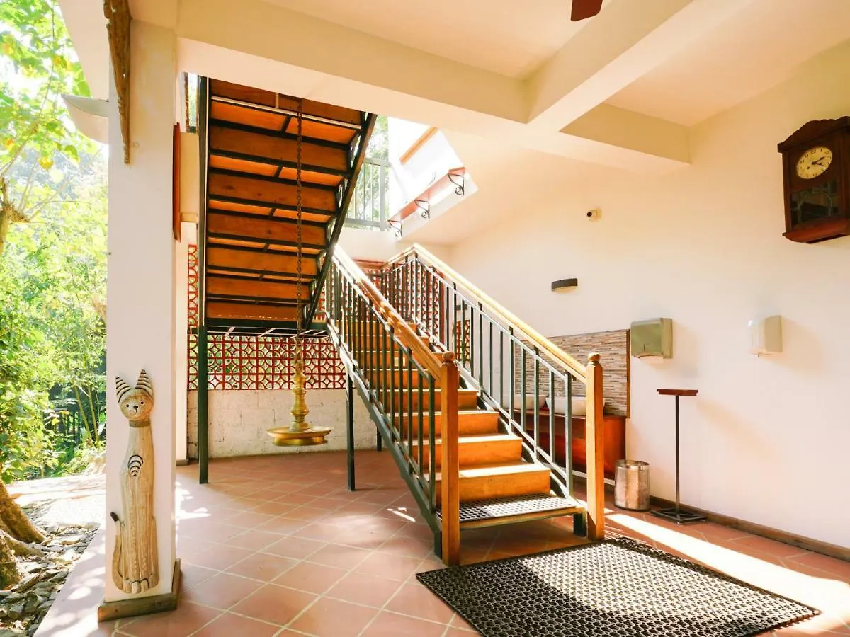 Oyo 9348 Hotel Lonely Stay Thekkady