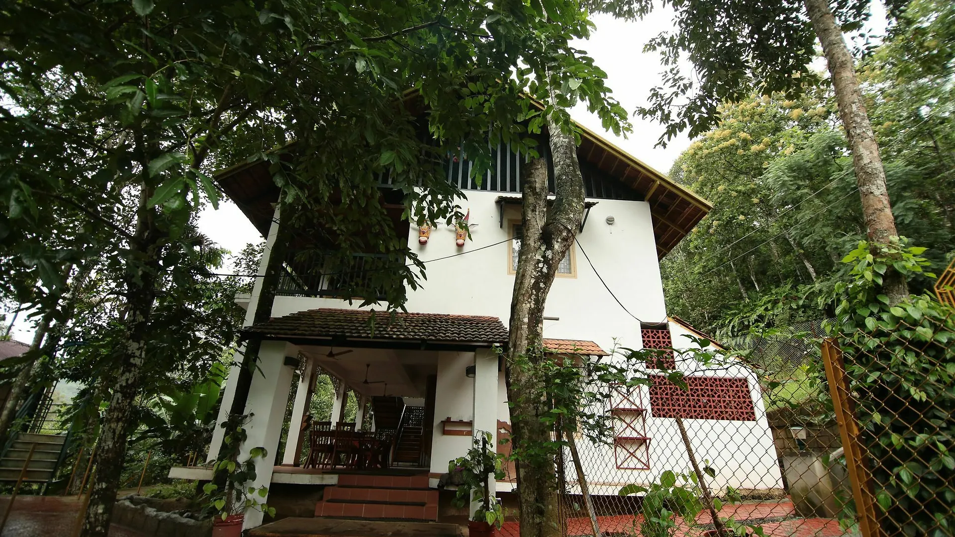 Oyo 9348 Hotel Lonely Stay Thekkady